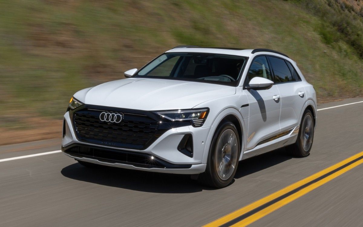 003_Audi_Q8_e-tron_SAD.jpg