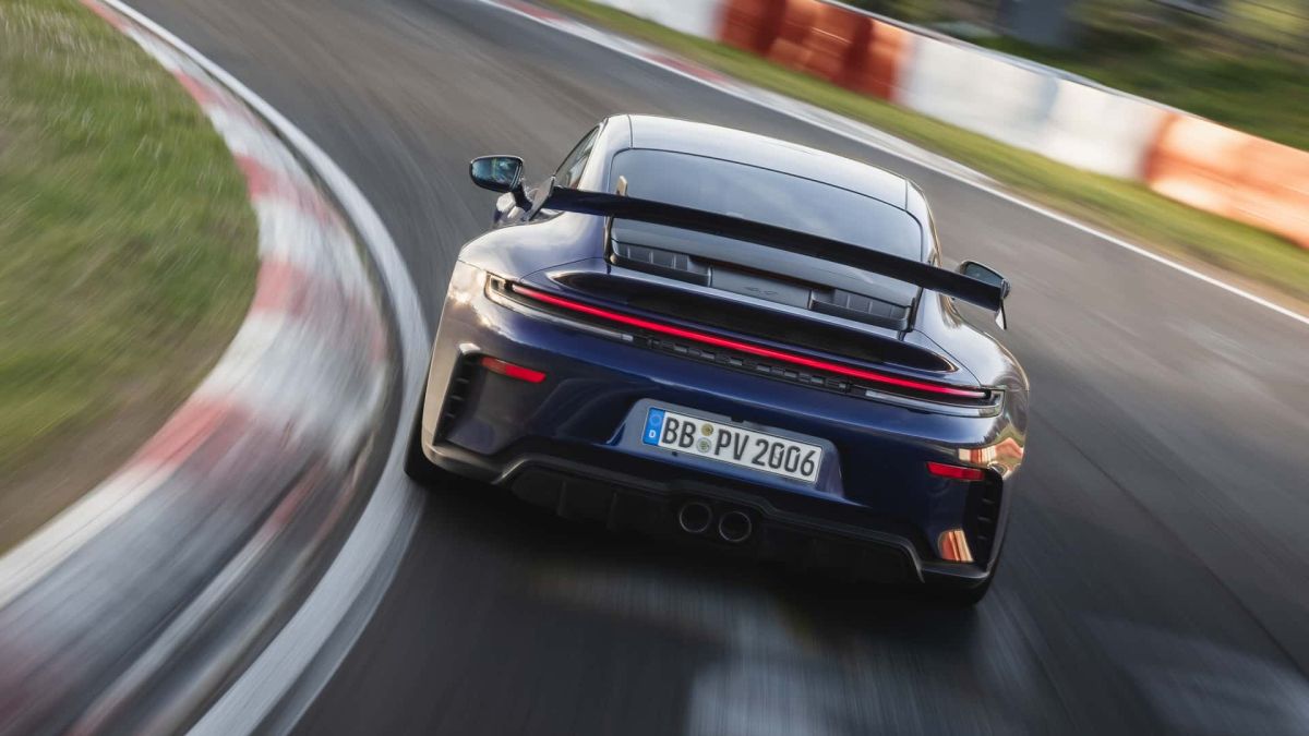 Porsche 911 GT3 je novi najbrži automobil s ručnim mjenjačem na Nurburgringu
