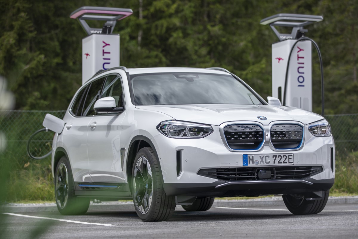 bmw_ev_2.jpg