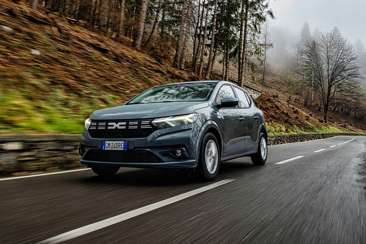 Ko bi rekao da će jeftini rumunski automobil predvoditi tržište umjesto velikog Golfa