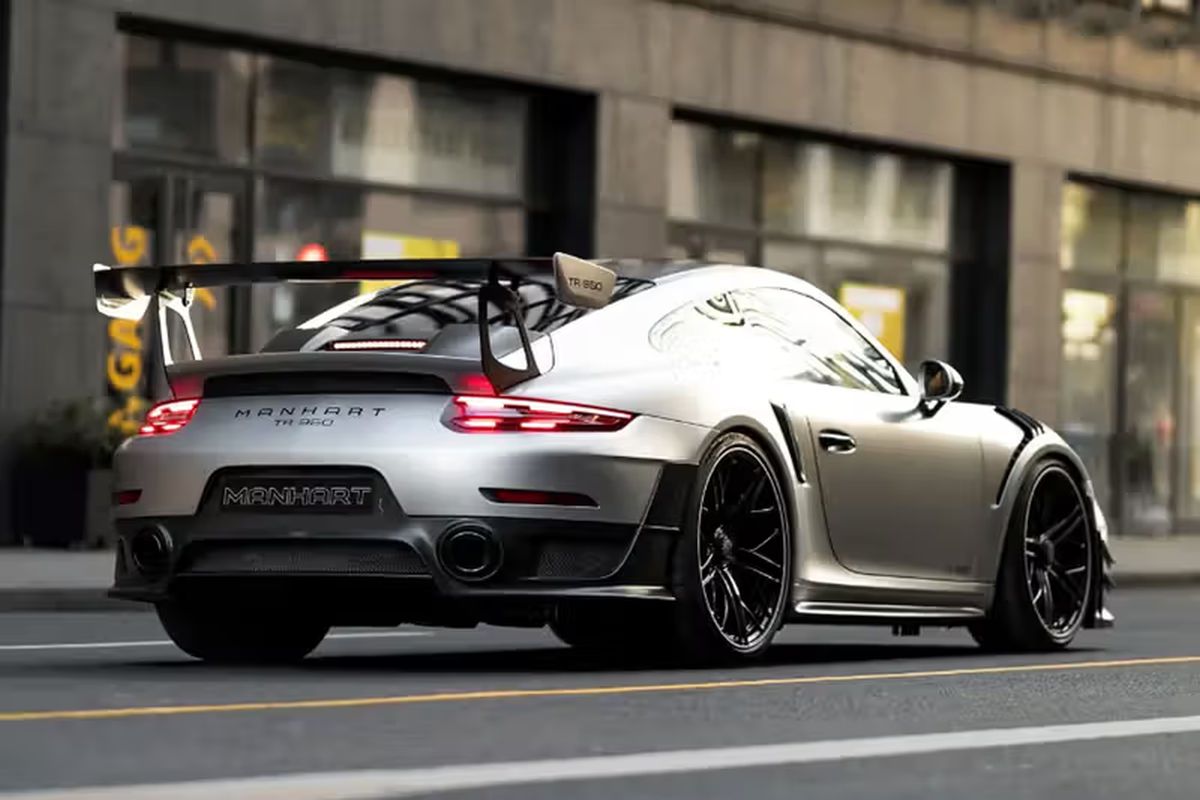 Manhartov Porsche 911 GT2 RS razvija gotovo 1.000 KS