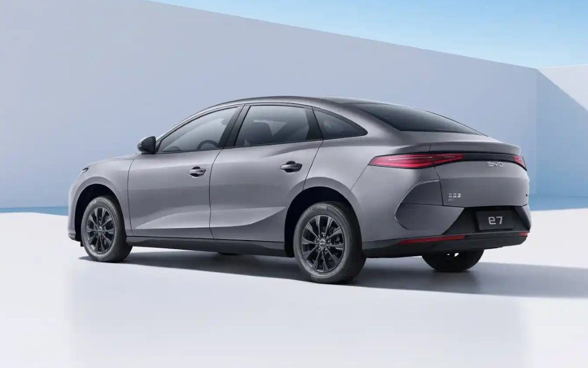 BYD e7: Niskobudžetna električna limuzina za korporativne kupce