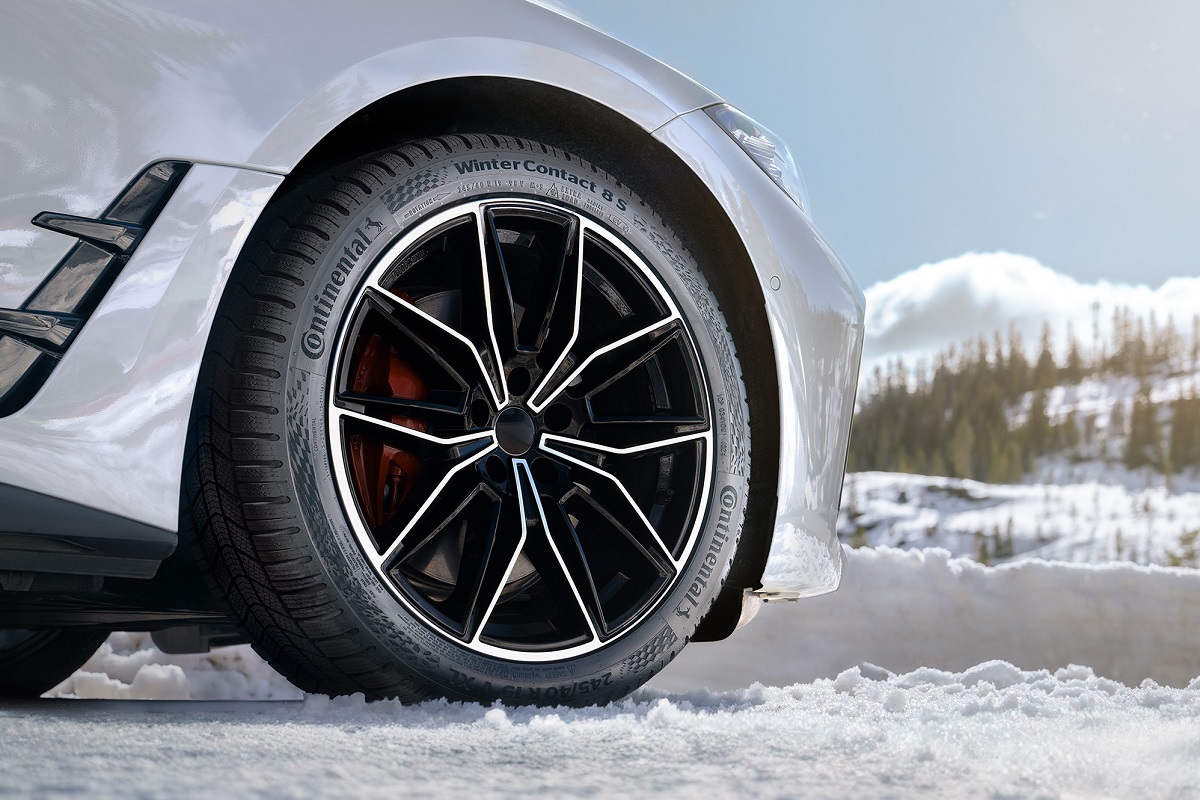 Continetal WinterContact 8 S