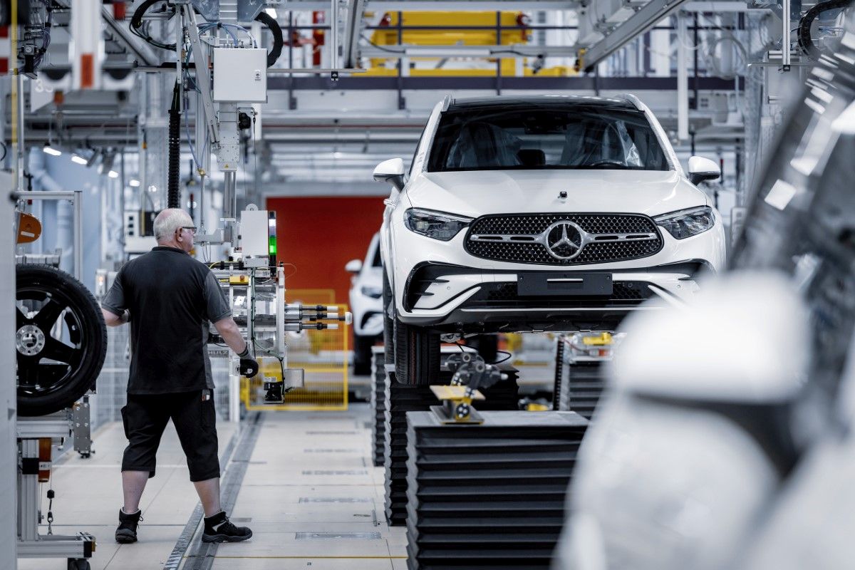 Analiza: Zapadna automobilska industrija