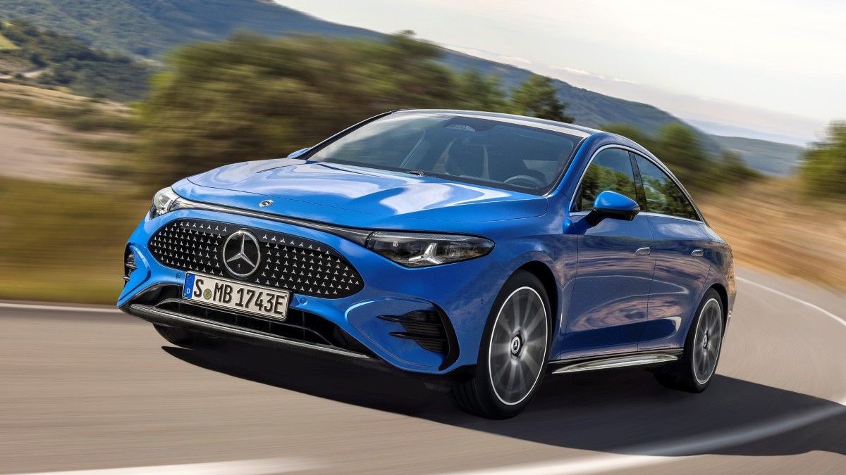 Mercedes CLA: Nova coupe-limuzina je osnovni model trokrake zvijezde